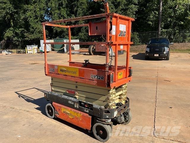 JLG 1932R Scissor lifts