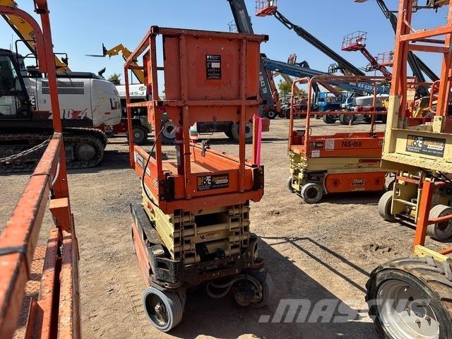JLG 1932R Scissor lifts