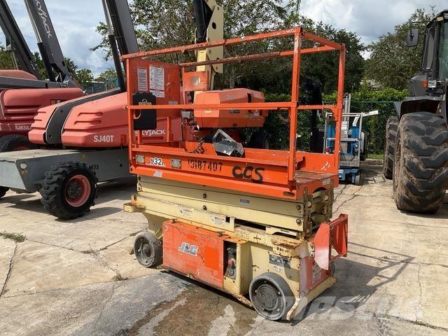 JLG 1932RS Scissor lifts