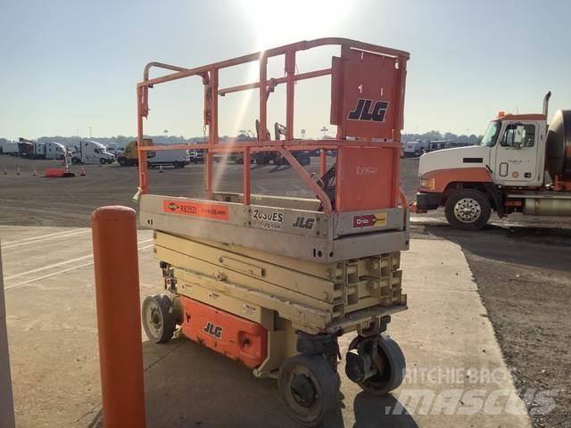 JLG 2030ES Scissor lifts