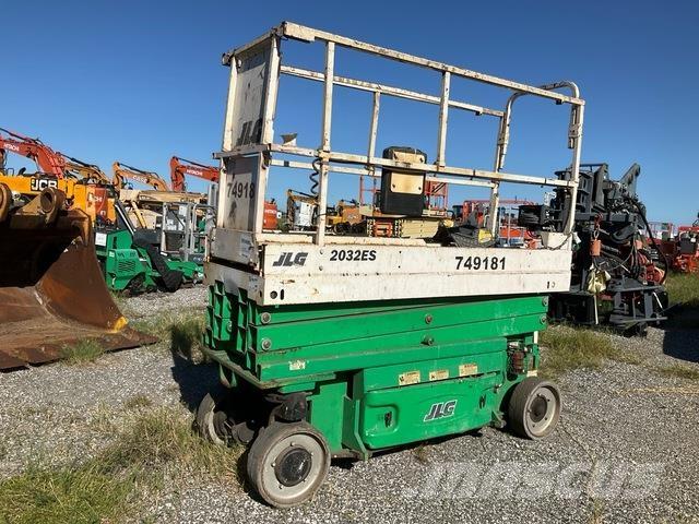JLG 2032ES Scissor lifts