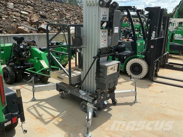 JLG 25AM Vertical mast lifts