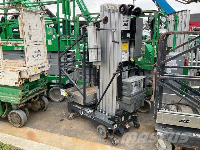 JLG 25AM Vertical mast lifts