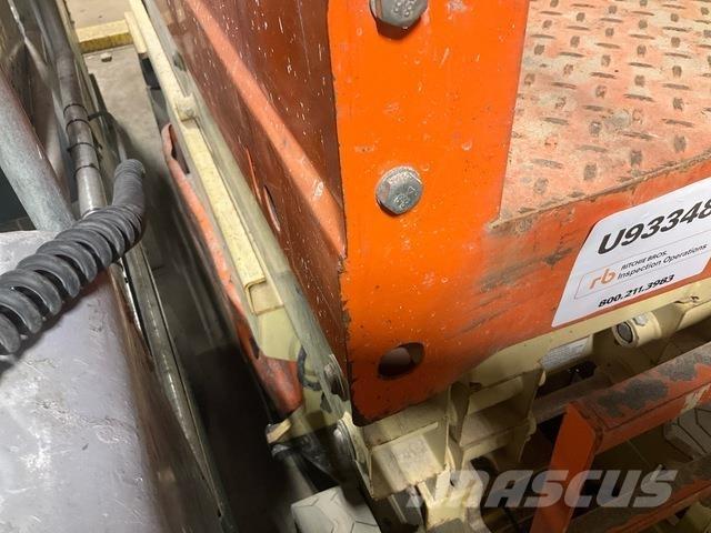 JLG 2632ES Scissor lifts