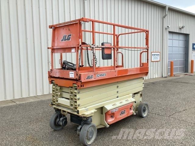 JLG 3246ES Scissor lifts