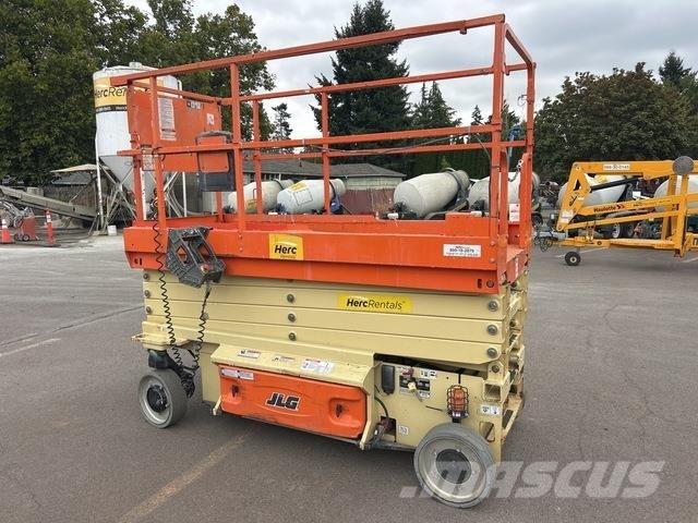 JLG 3246ES Scissor lifts