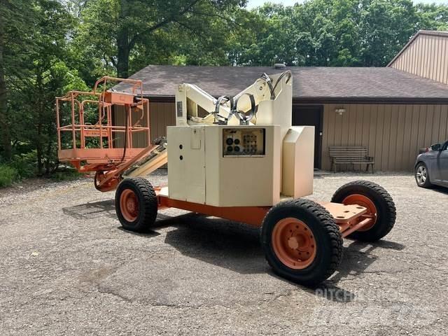 JLG 34HA Articulated boom lifts