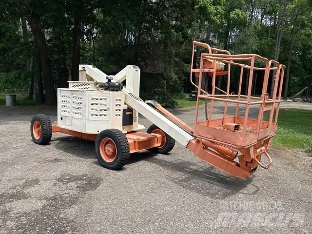 JLG 34HA Articulated boom lifts