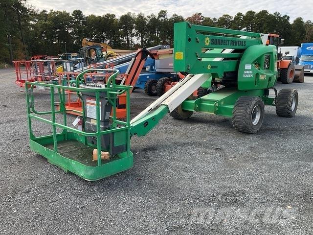 JLG 450A Articulated boom lifts