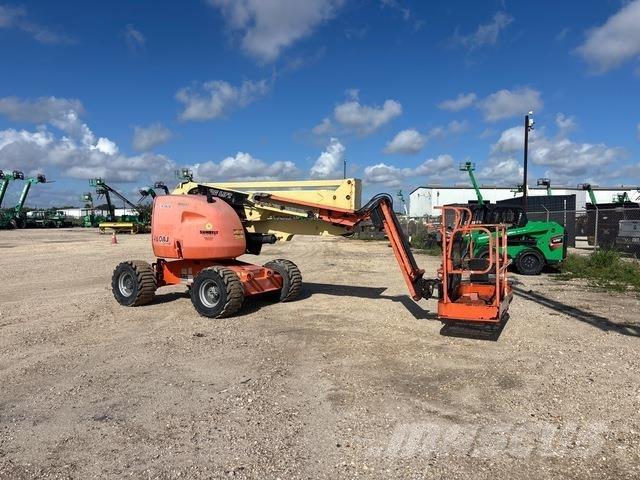 JLG 450AJ Articulated boom lifts