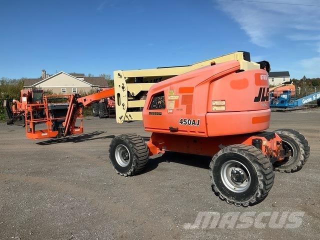 JLG 450AJ Articulated boom lifts