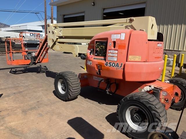 JLG 450AJ Articulated boom lifts