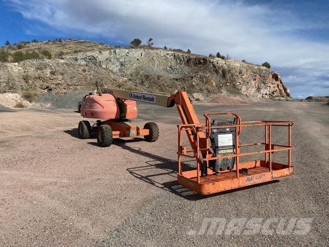 JLG 460SJ Articulated boom lifts