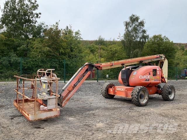 JLG 600AJ Articulated boom lifts