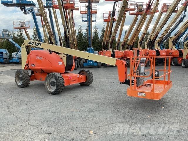 JLG 600AJ Articulated boom lifts