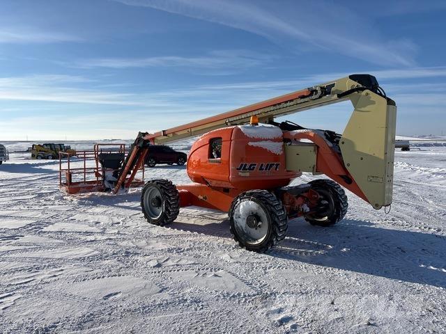 JLG 600AJ Articulated boom lifts