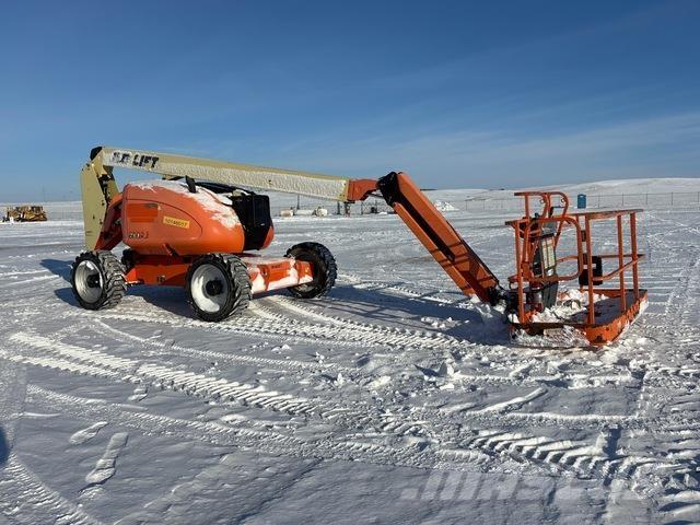 JLG 600AJ Articulated boom lifts