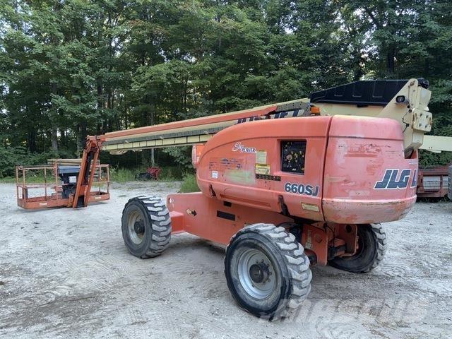 JLG 660SJ Telescopic boom lifts