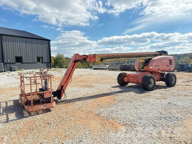 JLG 660SJ Articulated boom lifts