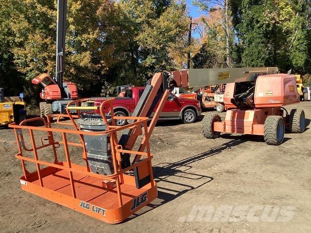 JLG 660SJ Telescopic boom lifts