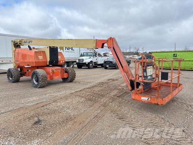 JLG 800 AJ Articulated boom lifts