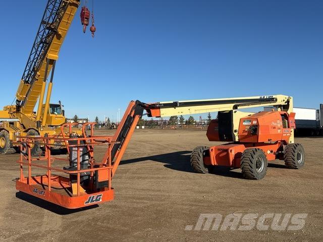 JLG 800 AJ Articulated boom lifts
