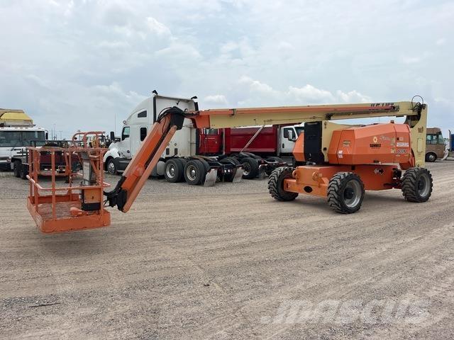 JLG 800AJ Articulated boom lifts