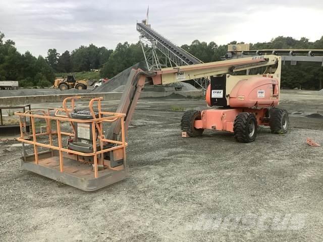 JLG 800AJ Articulated boom lifts