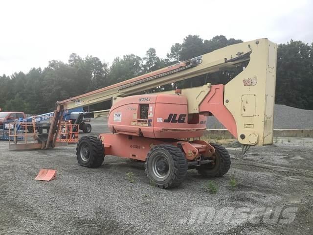 JLG 800AJ Articulated boom lifts