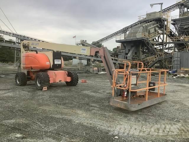 JLG 800AJ Articulated boom lifts