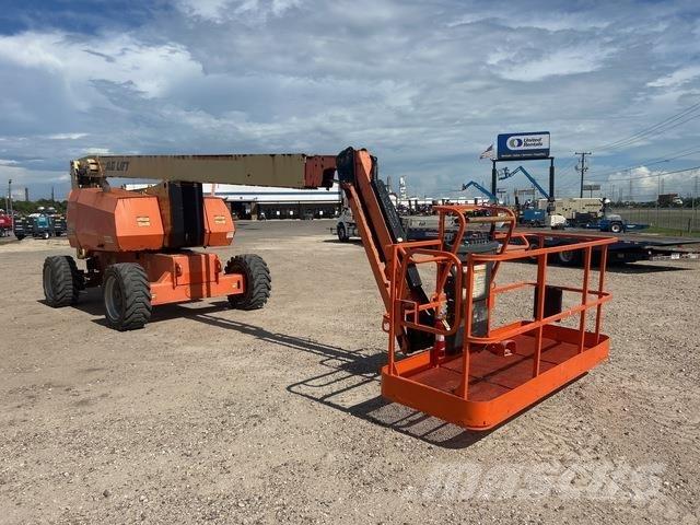 JLG 800AJ Articulated boom lifts