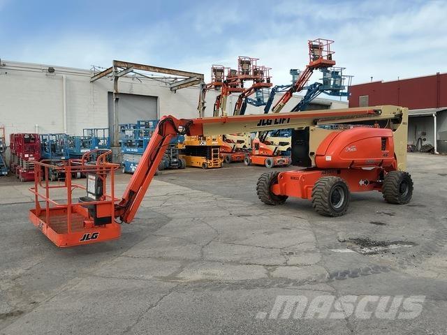 JLG 800AJ Articulated boom lifts