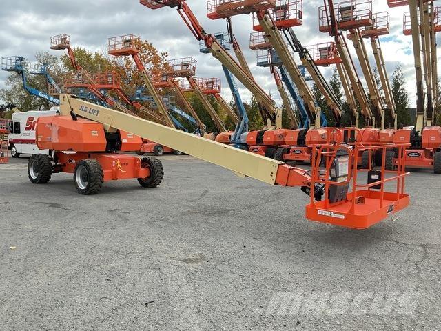 JLG 800S Telescopic boom lifts