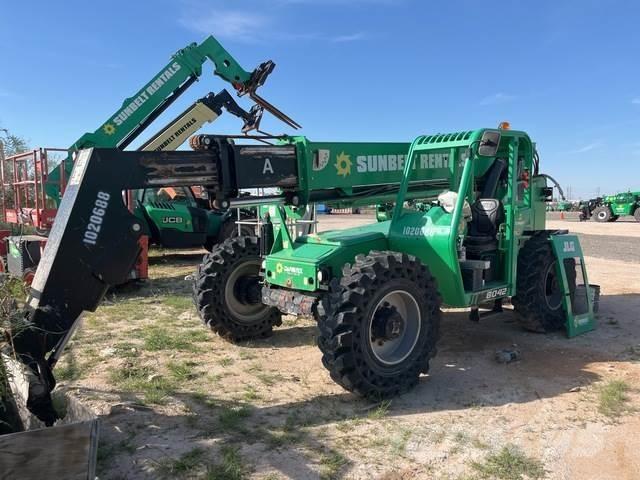 JLG 8042 Telescopic handlers