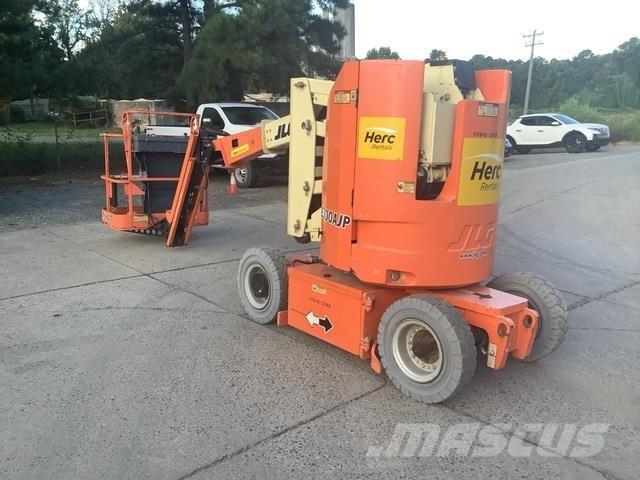 JLG E300AJP Articulated boom lifts