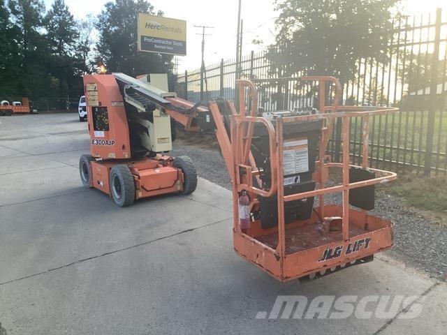 JLG E300AJP Articulated boom lifts