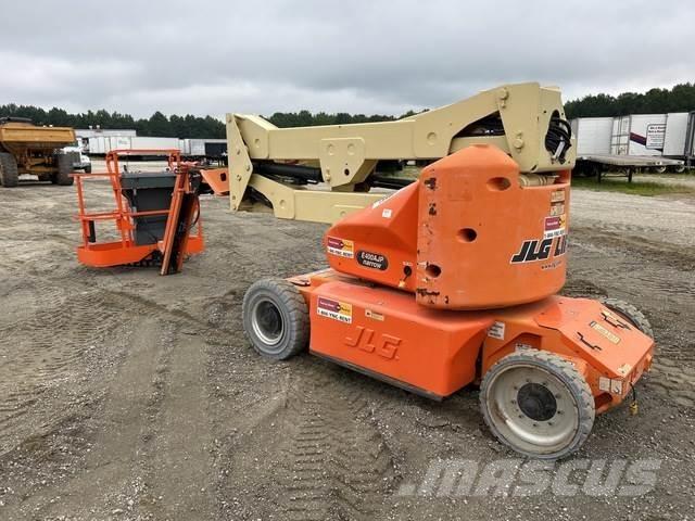 JLG E400AJPN Articulated boom lifts