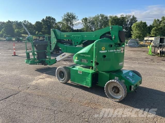 JLG E400AN Articulated boom lifts