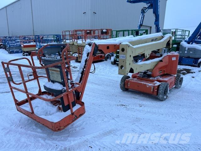 JLG E450AJ Articulated boom lifts