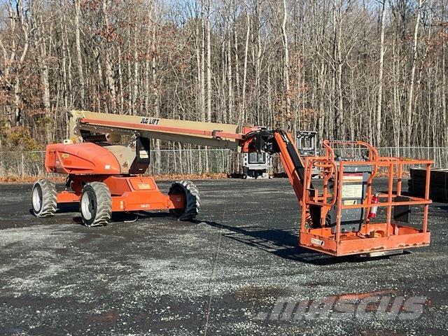 JLG E600JP Articulated boom lifts