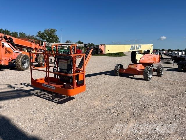 JLG M600JP Articulated boom lifts