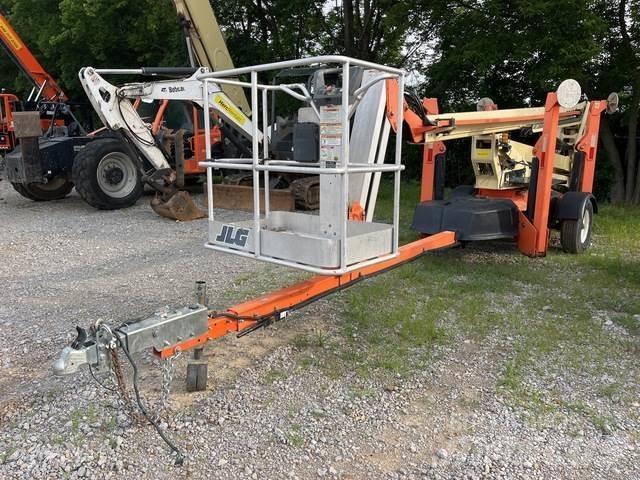 JLG T500J Trailer mounted aerial platforms