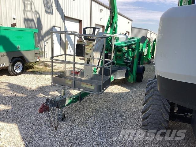 JLG T500J Trailer mounted aerial platforms
