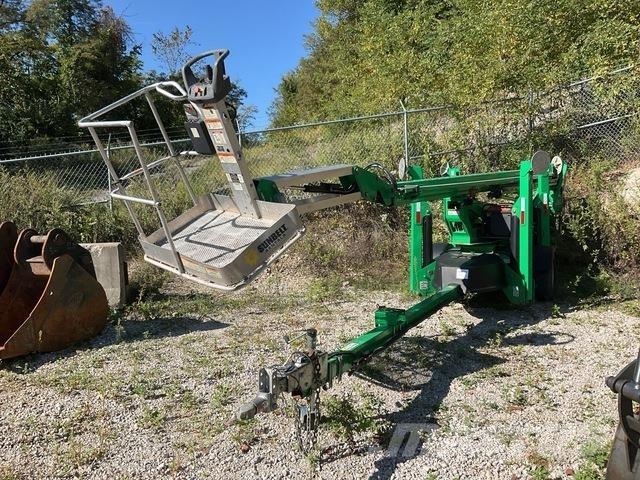 JLG T500J Trailer mounted aerial platforms