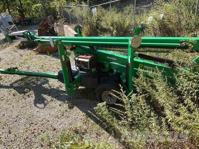 JLG T500J Trailer mounted aerial platforms