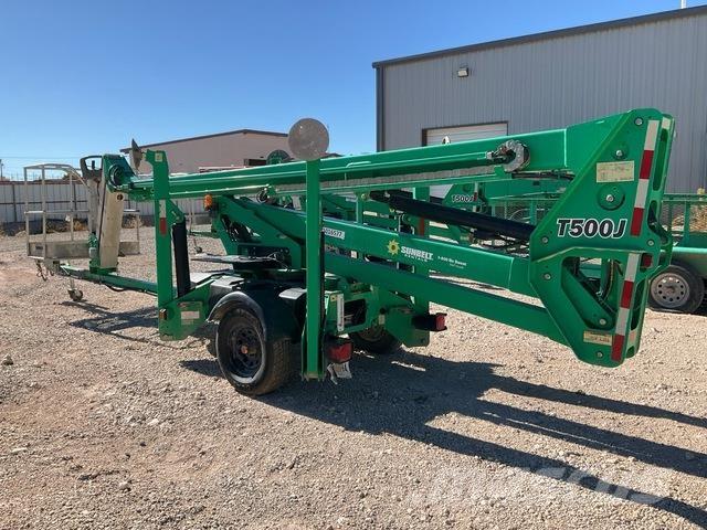 JLG T500J Trailer mounted aerial platforms