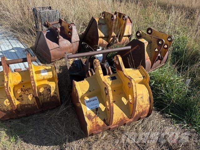 John Deere  Buckets