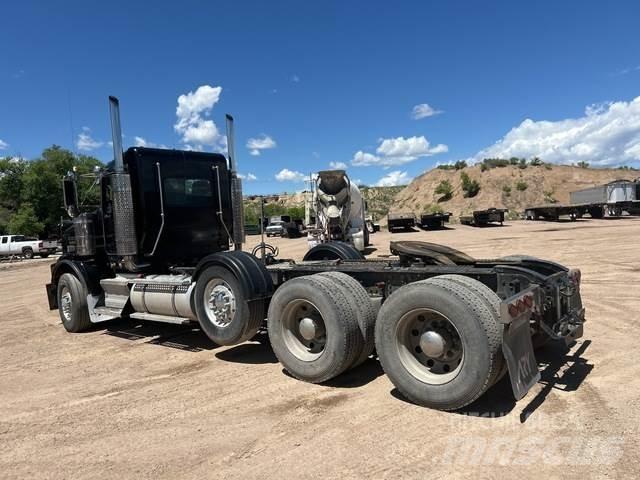 Kenworth T-800 Truck Tractor Units