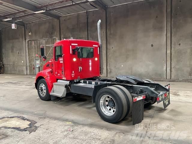Kenworth T370 Truck Tractor Units