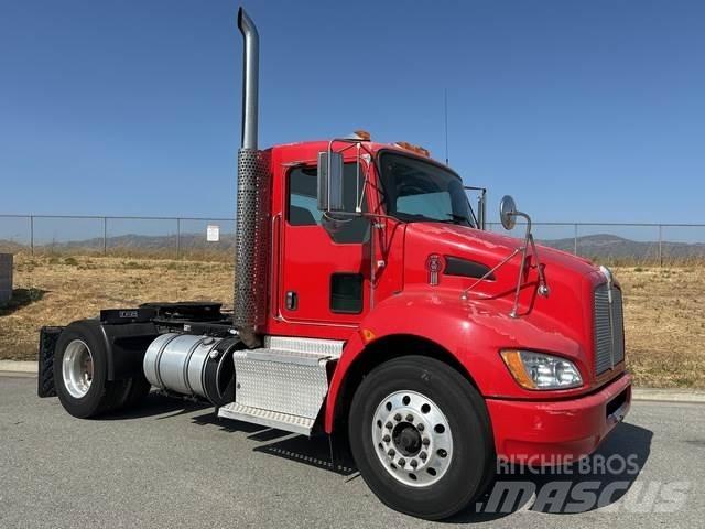 Kenworth T370 Truck Tractor Units